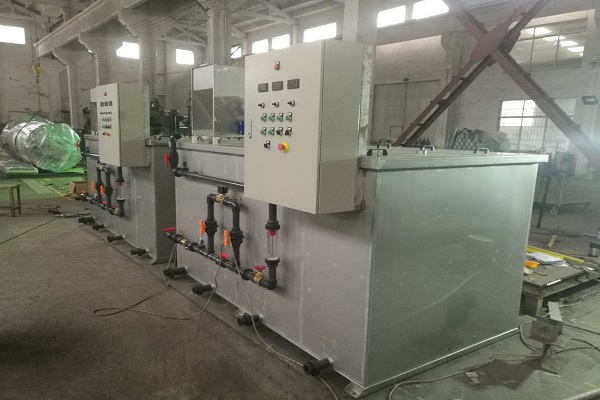 Дозирующее устройство Дозирующее устройство